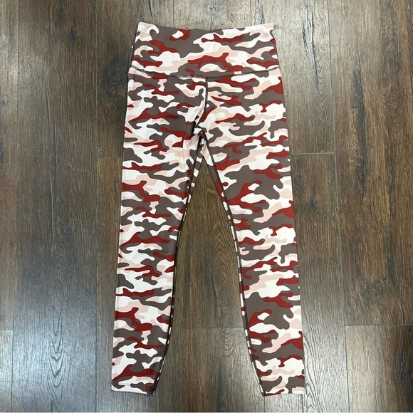 VARLEY ESTRELLA LEGGING ZION CAMO
SZ MED - Picture 3 of 6